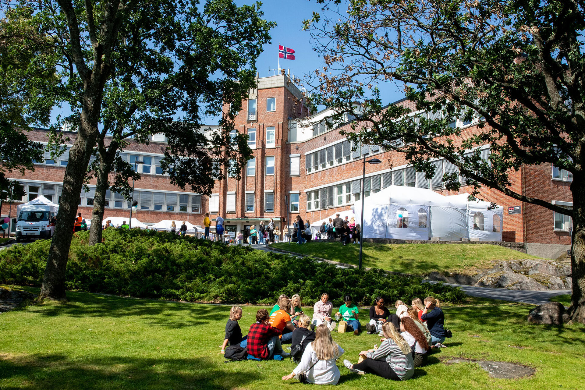 Hovedinngangen campus Fredrikstad