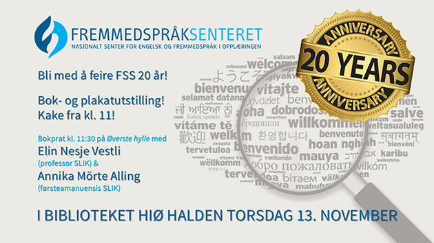 jente sitter i et bibliotek med en bok i fanget 