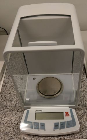 Analytical balance