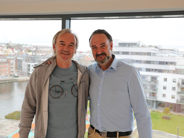 Bildet av Frode Ramstad Johansen og Pedro Kringen tatt på campus i forbindelse med  åpningsmøtet for den AI-laben.  