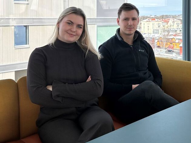Gruppebilde av de to studentene i prosjektet