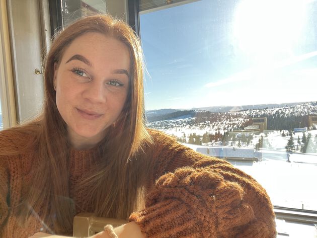 Bildet viser Frida Lesteberg, avgangsstudent på Bachelorstudium i innovasjon og prosjektledelse