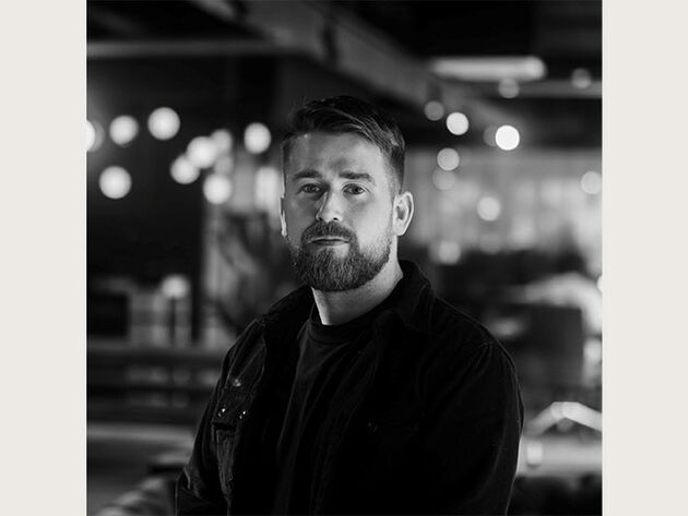Bildet viser Sindri Kristjansson, avgangsstudent på Bachelorstudium i innovasjon og prosjektledelse