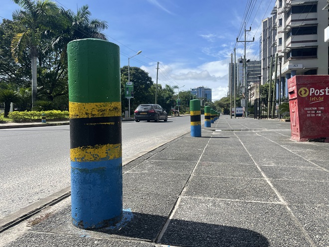 Street with road markers 