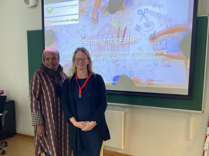 The photo shows Ismail and Bjørnstad ready for presentation.