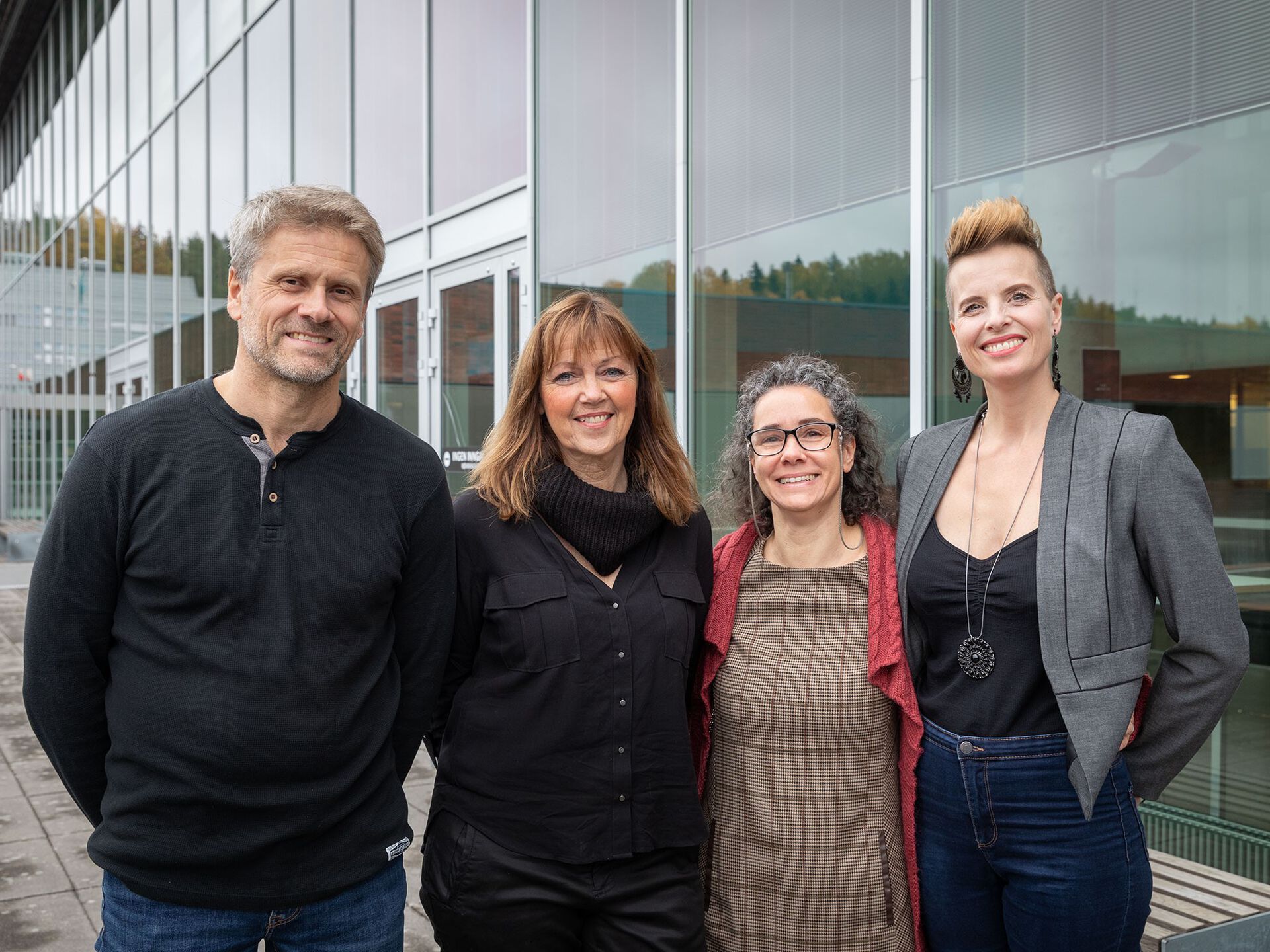 Noen av de nye medlemmene. Fra venstre: Jon Sverre Thorstensen, Hilde Sofie Fjeld og Samira Jamouchi, sammen med Kristine Høeg Karlsen