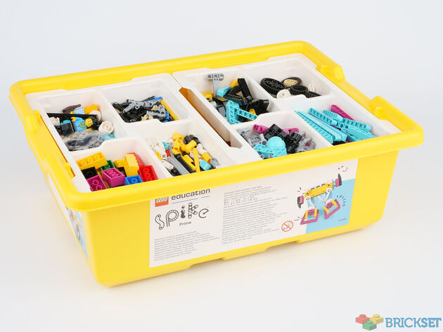boks med lego spike