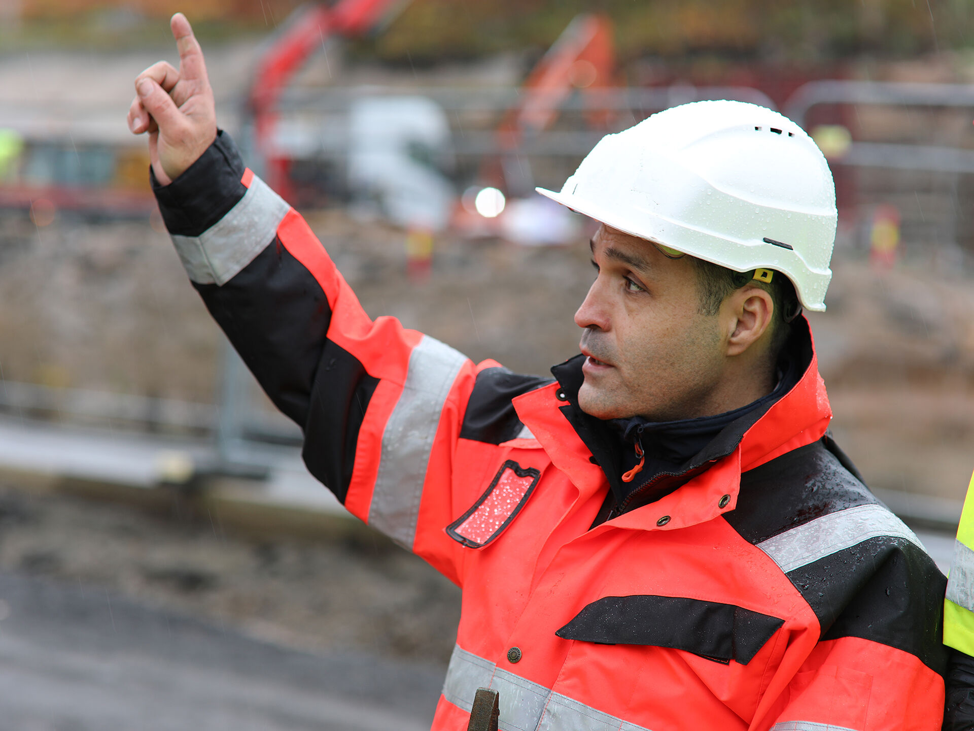 Ingeniør Hiwa Ahmad Mamand på anleggsplassen. Foto.