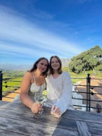 Rebekka og Hedda i nærbilde